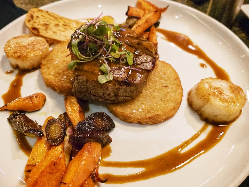 Parkshore Grill