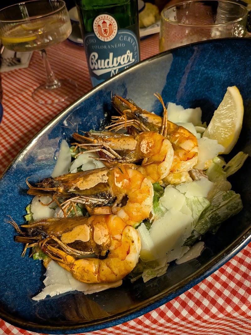 La Casa Trattoria