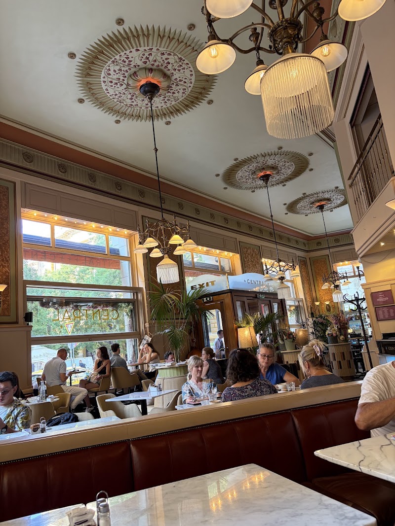 Centrál Grand Cafe & Bar