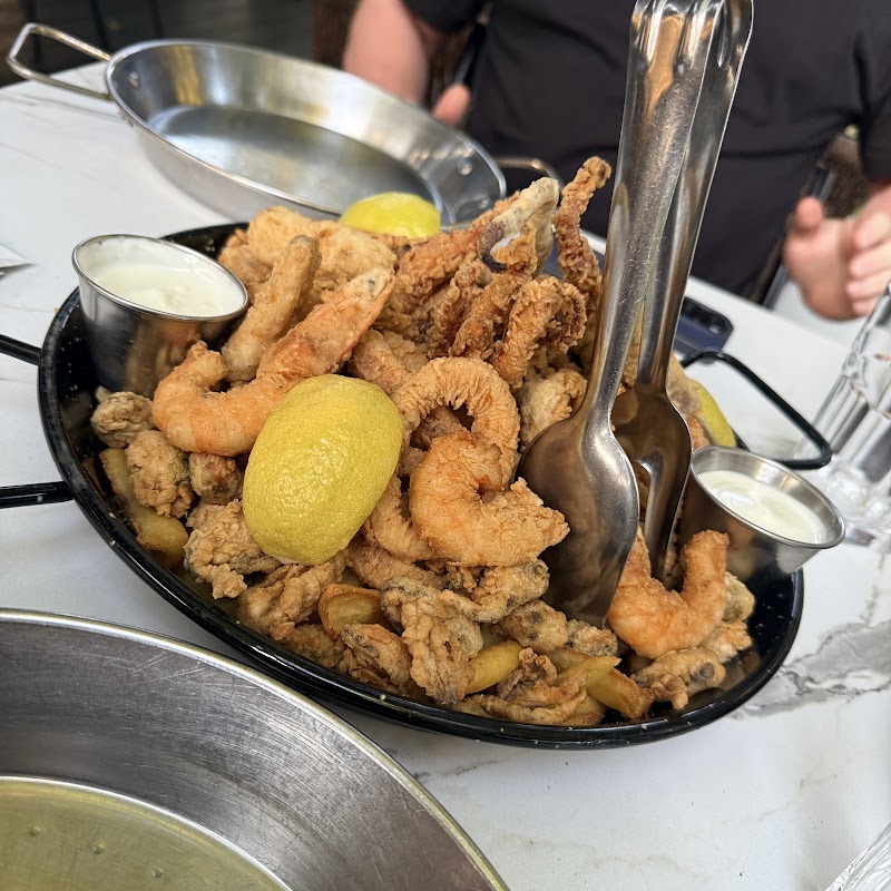Taverna Racilor Herăstrău