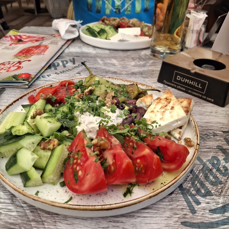 Happy Bar & Grill Sveta Nedelya